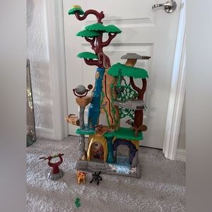 Lion Guard Training Lair